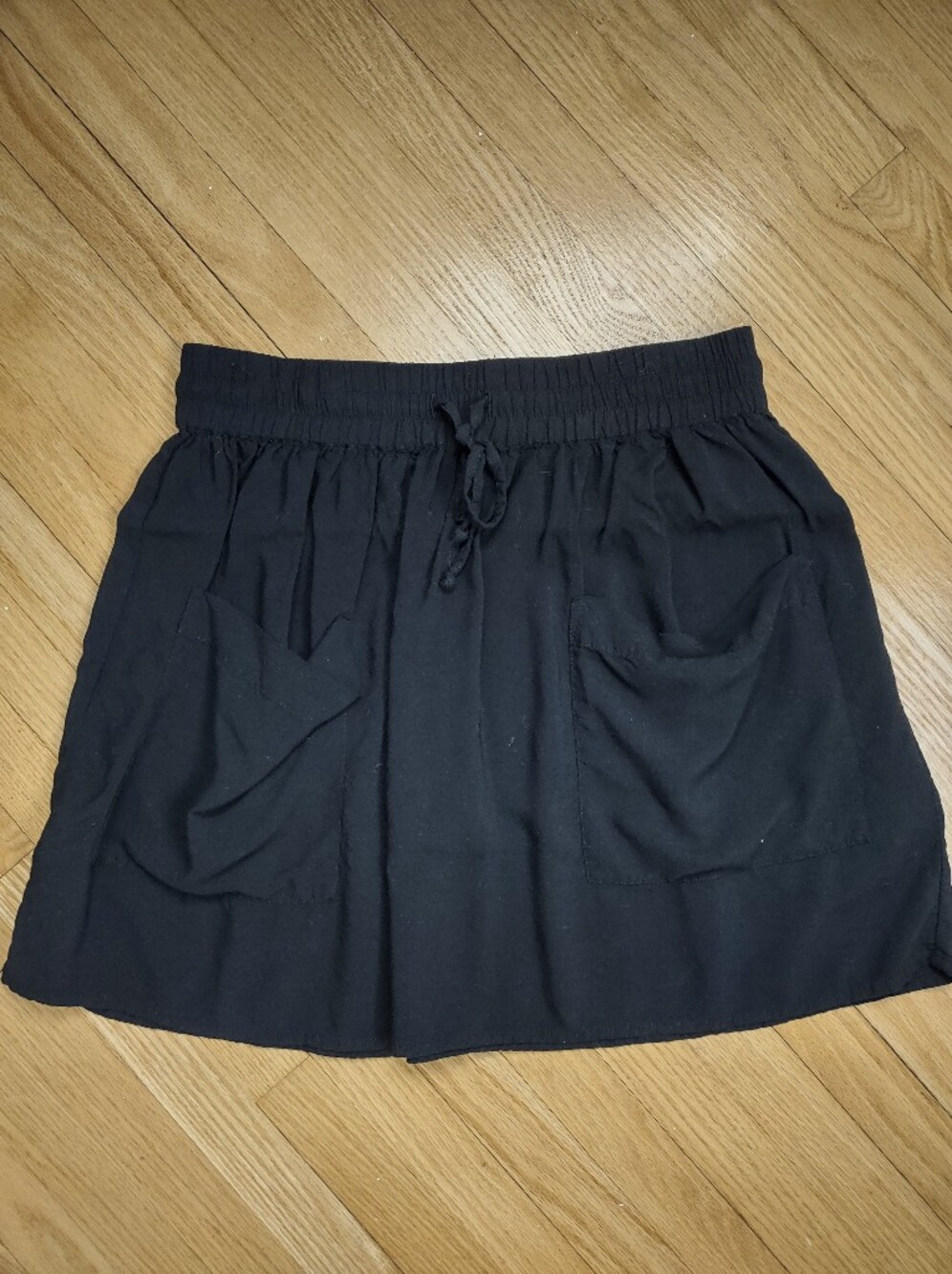 Garage Black Paperbag Waist Mini Skirt | Size Small (S/P)